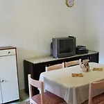 Two-bedroom In Lejlighed *