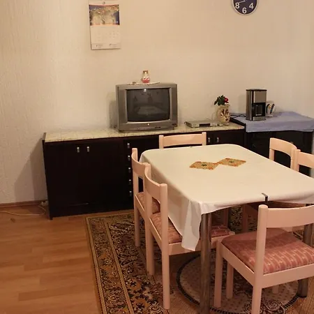 Two-bedroom In Apartamento Poreč